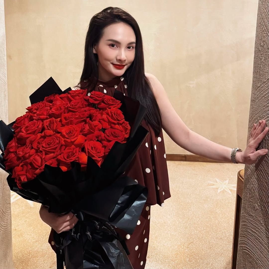 sao viet 18-10 mai phuong thuy dep goi cam trong hinh anh moi hinh anh 6