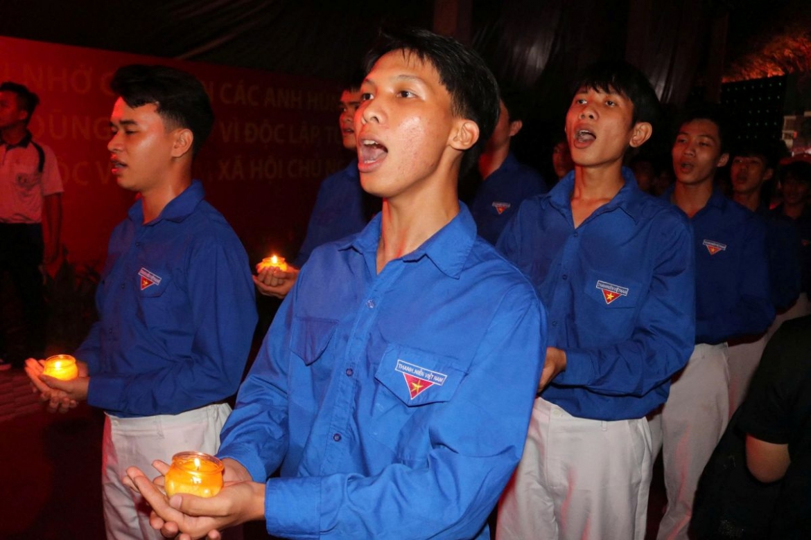 nhung giai dieu tri an trong dem tuong nho cac anh hung liet si hinh anh 6