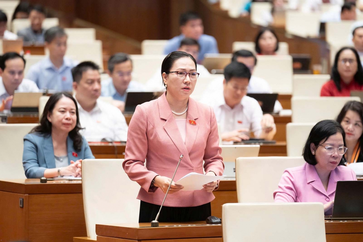 than trong khi chuyen tu quan he thoa thuan dan su sang nha nuoc thu hoi dat hinh anh 3