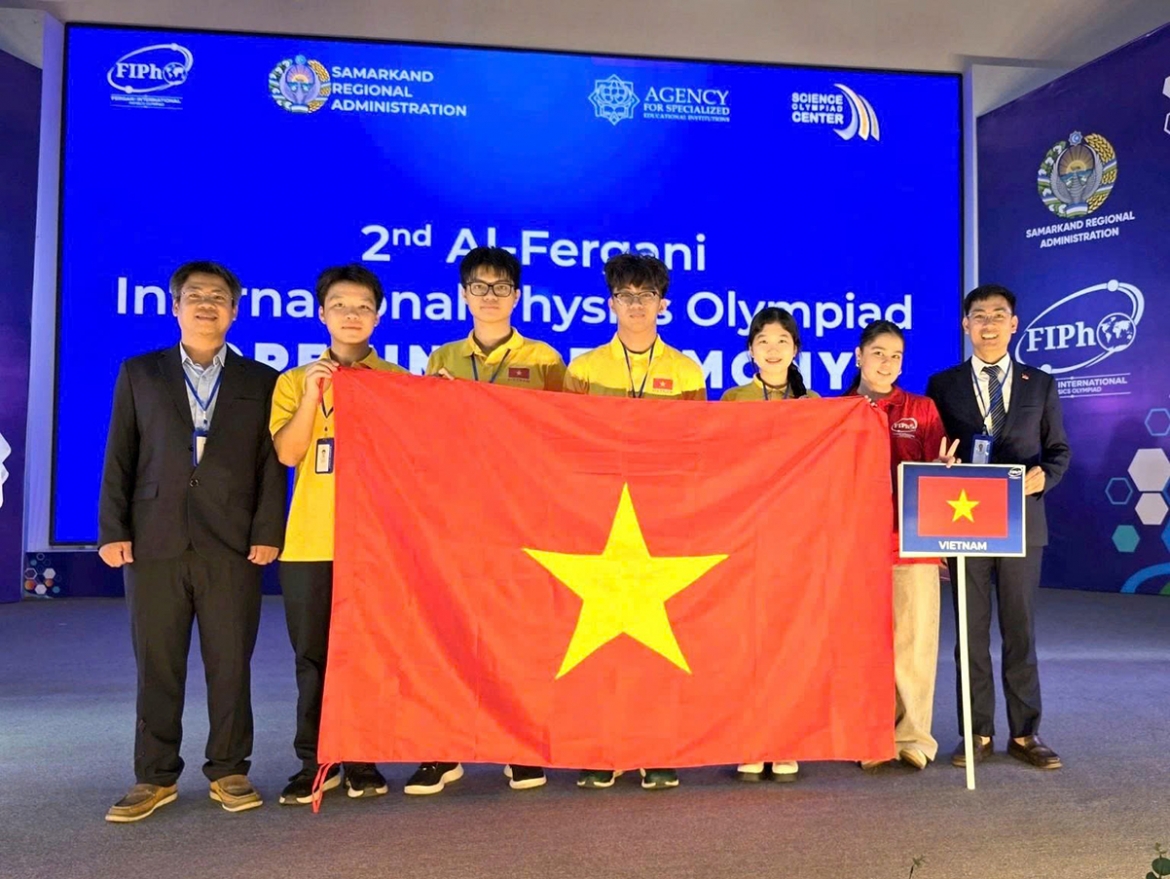 all 4 vietnamese students win medals at al-fergani int l physics olympiad picture 1