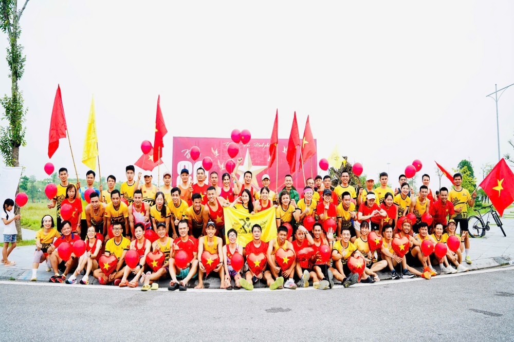 hon 200 clb chay bo ca nuoc hoi tu, khuay dong hanoi vibes tai vpim 20226 hinh anh 1