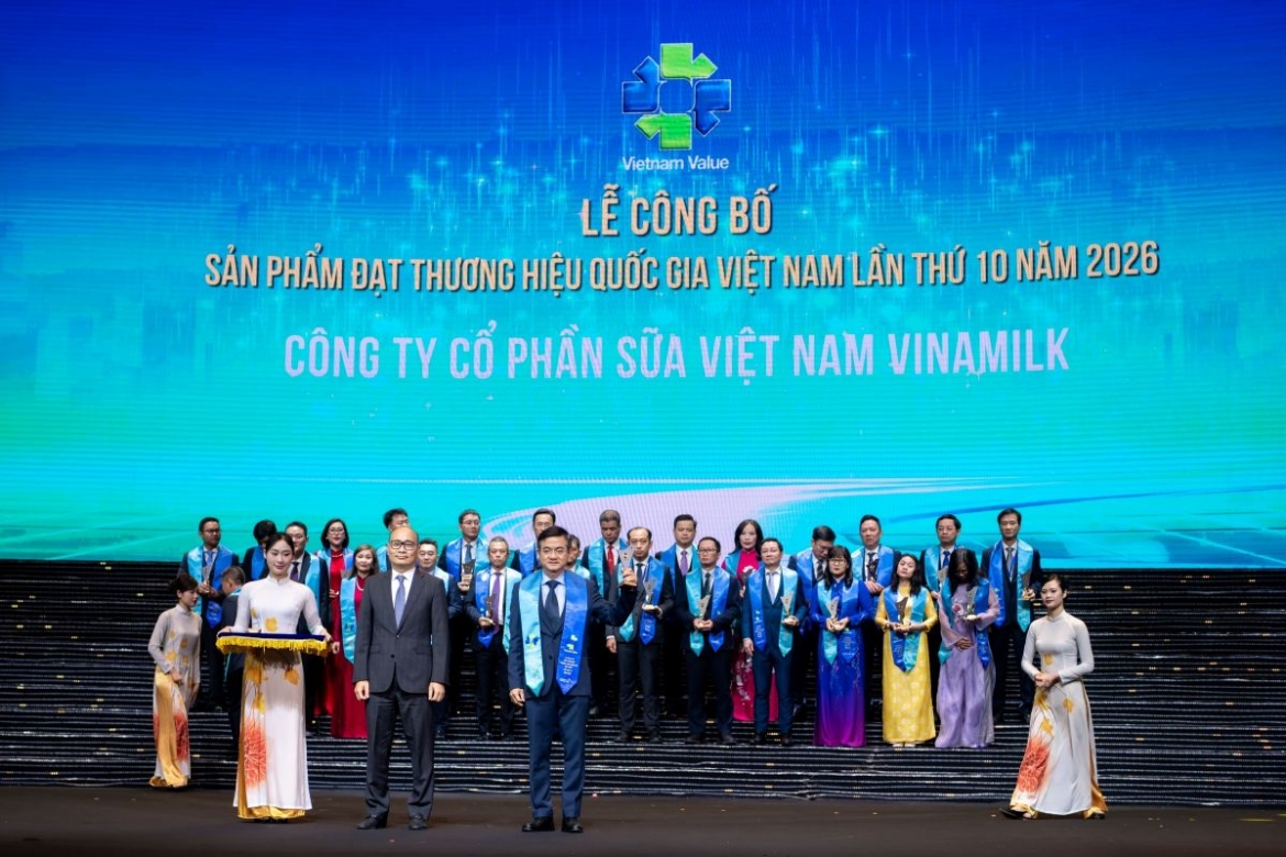 vinamilk xuat sac dat thuong hieu quoc gia 18 nam lien hinh anh 1
