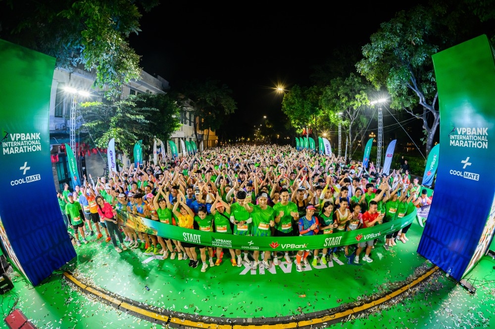 hon 200 clb chay bo ca nuoc hoi tu, khuay dong hanoi vibes tai vpim 20226 hinh anh 5