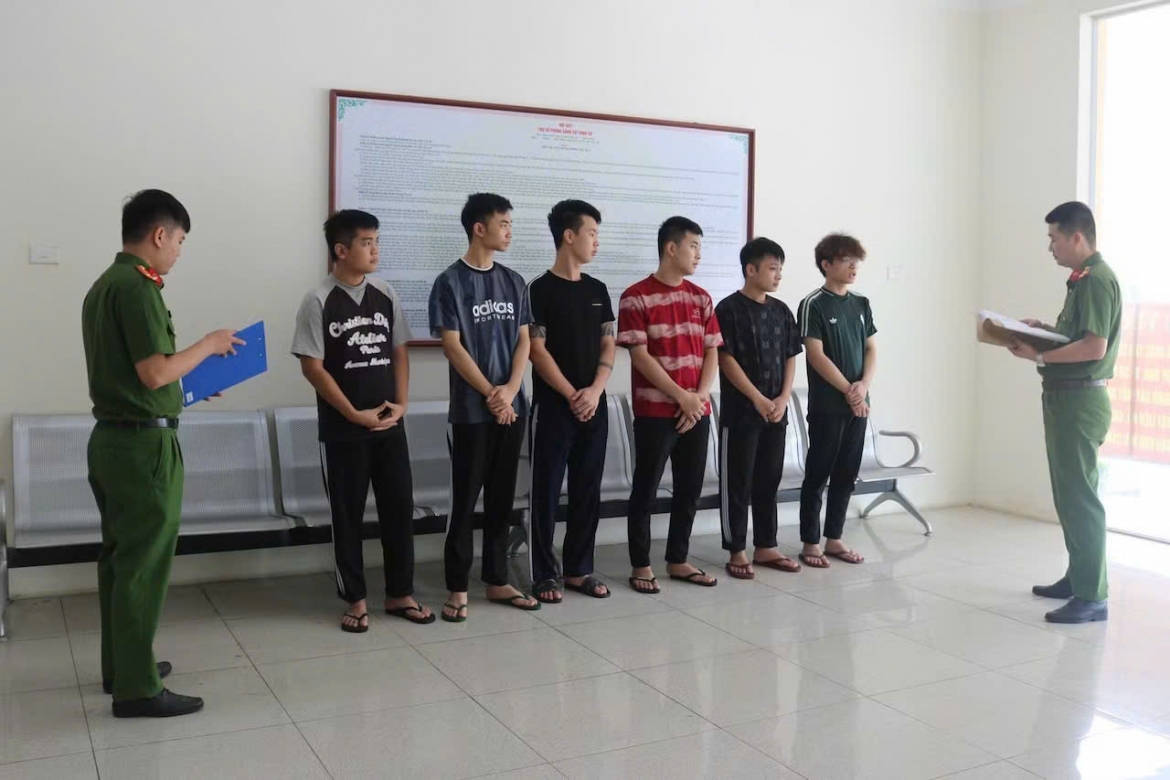 Dùng 40 tài khoản ngân hàng nhận, chuyển hơn 1.000 tỷ đồng tiền đánh bạc