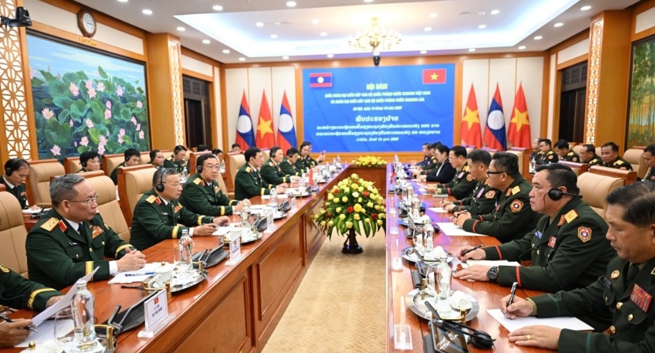 lao deputy pm s visit enhances defence cooperation with vietnam picture 3