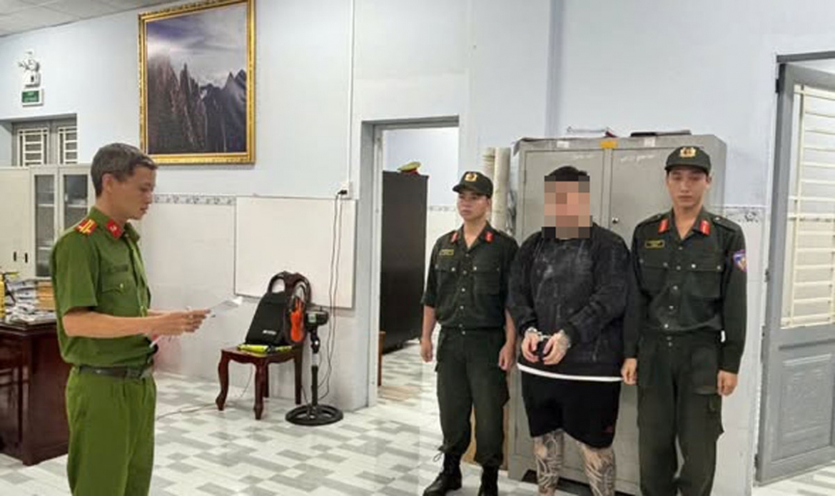 Nợ 20 triệu chậm trả, nam thanh niên còn mua súng bắn chủ nợ