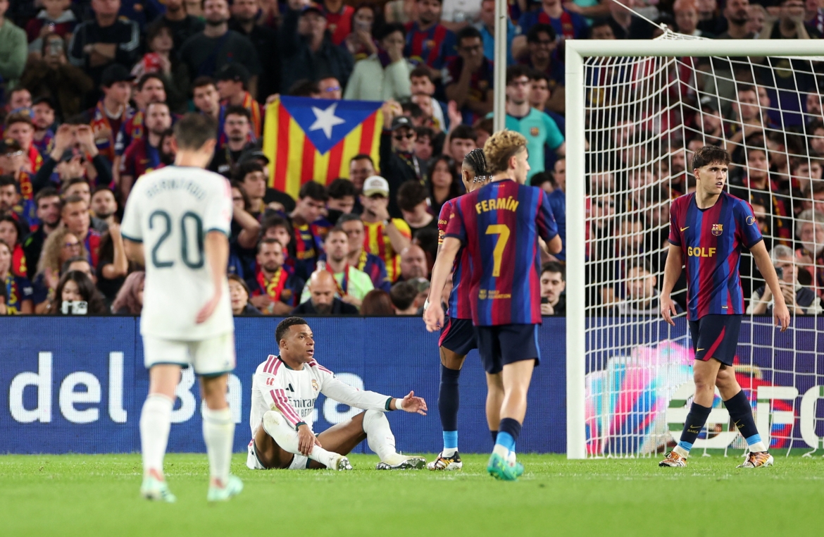 mbappe toa sang ruc ro, real madrid thang kich tinh barca hinh anh 9