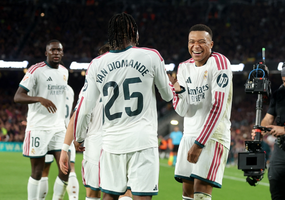 mbappe toa sang ruc ro, real madrid thang kich tinh barca hinh anh 1