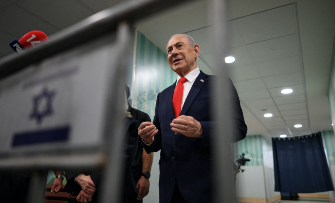 israel hoan tat kiem phieu, phe doi lap quyet lat do thu tuong netanyahu hinh anh 1