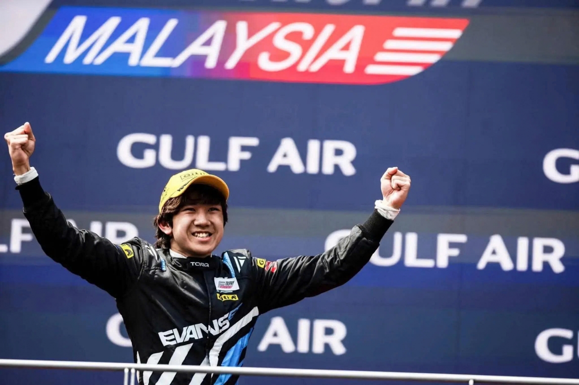 vietnamese driver set to make history at fia f4 world cup in macau picture 1