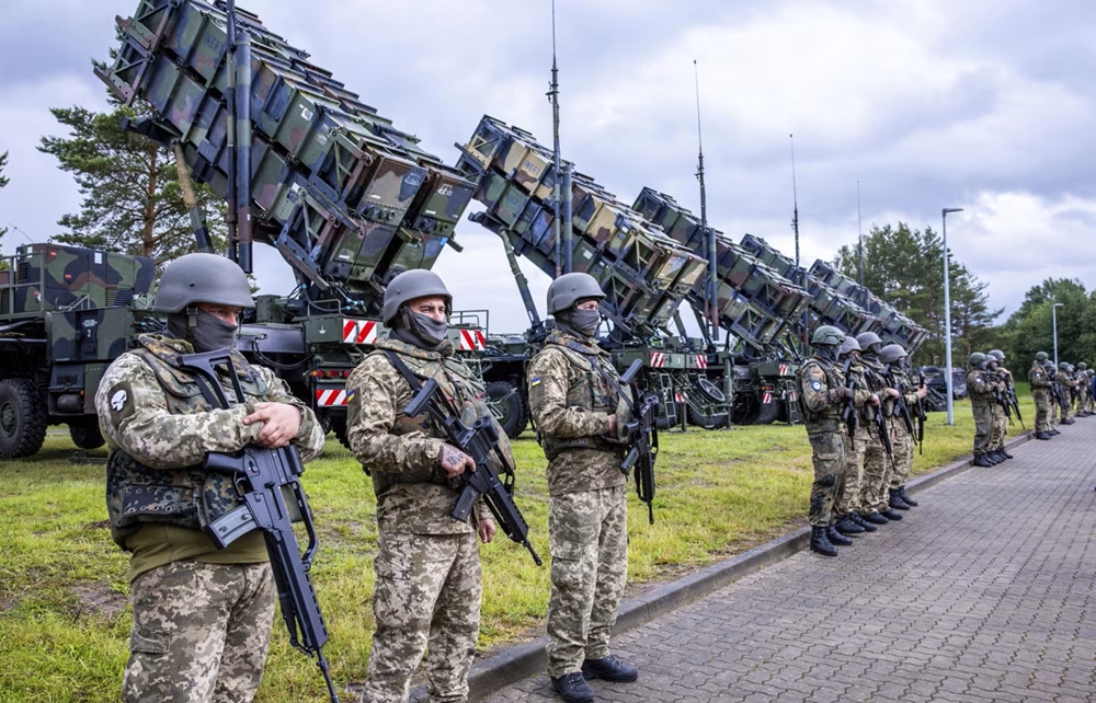 ukraine can ten lua patriot giua suc ep tu ong trump hinh anh 1