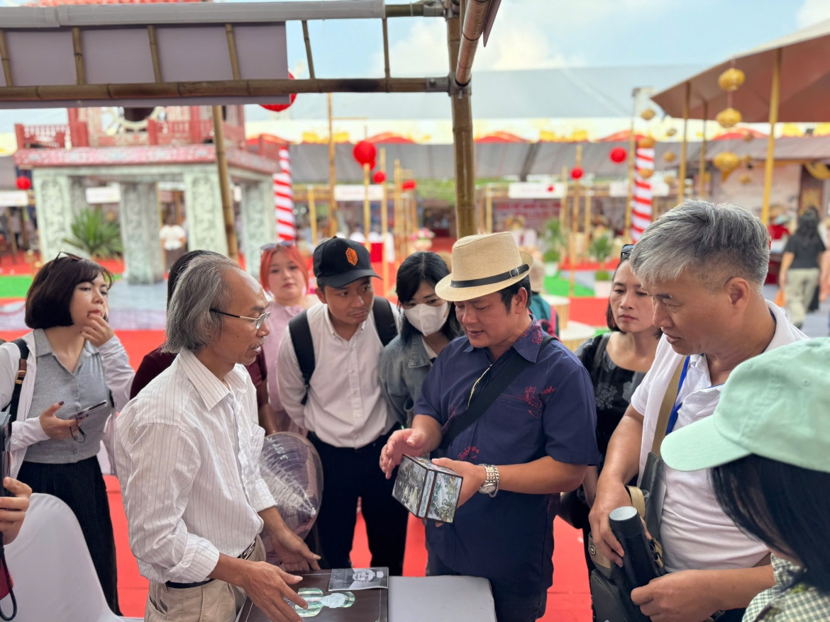 chuyen my tim huong thao go kho khan, phat trien du lich lang nghe hinh anh 2