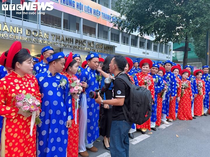 Người đàn ông hơn 10 năm chụp ảnh cưới miễn phí cho các cặp vợ chồng nghèo