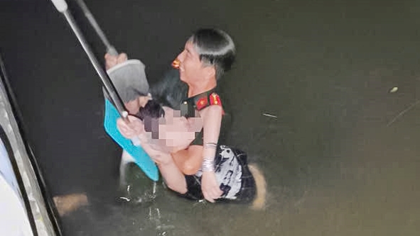co-gai-tu-tu.png