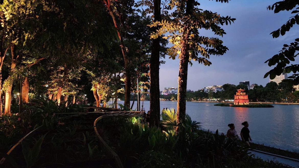 khong gian nghe thuat dai lua ky uc ben ho hoan kiem hinh anh 3