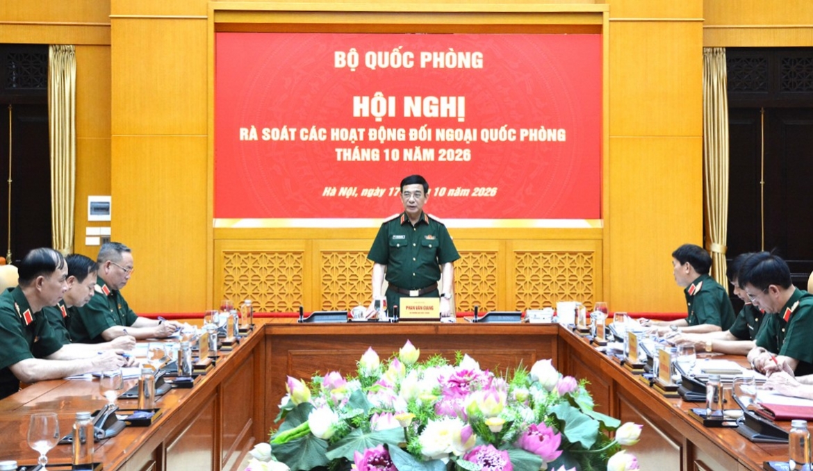 Dai tuong phan van giang chi dao cong tac doi ngoai quoc phong thang 10 2026 hinh anh 1