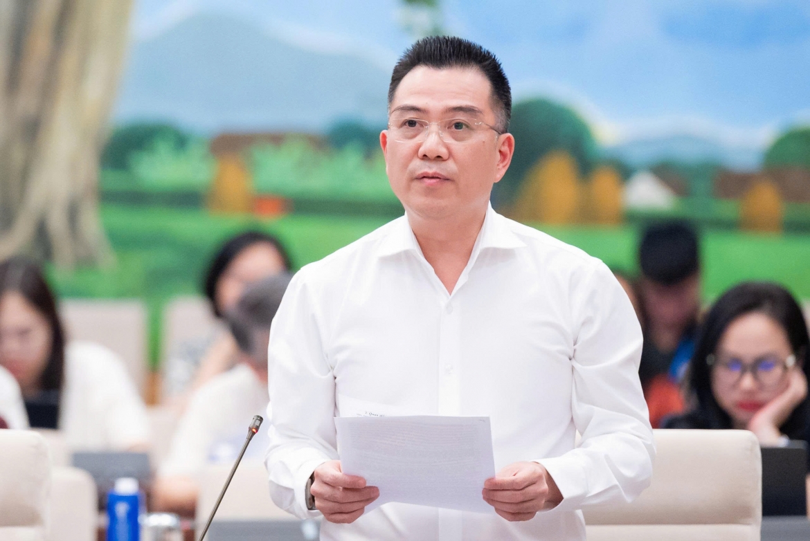 Uy ban thuong vu quoc hoi cho y kien ve du an luat Dat dai sua doi hinh anh 1