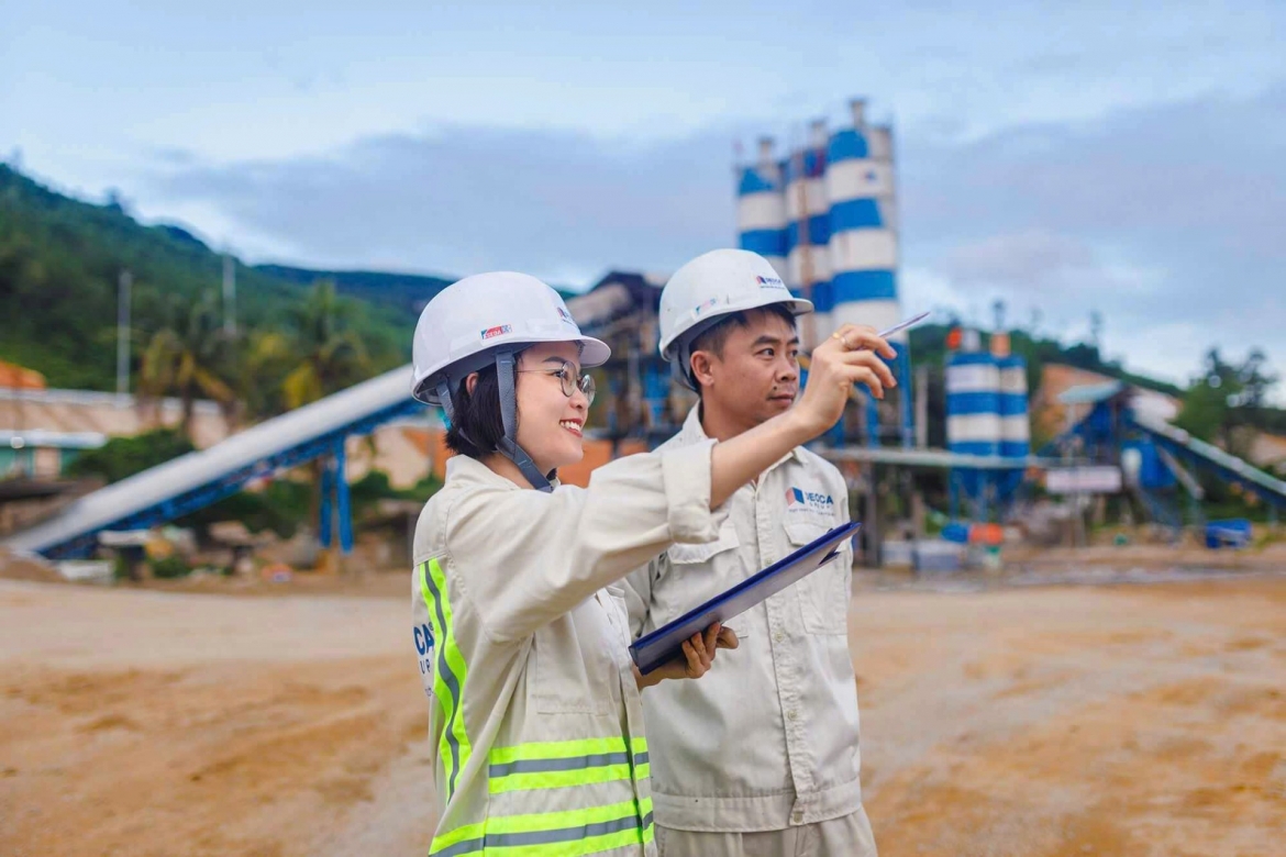 dau an nguoi phu nu Deo ca tren nhung cung duong que huong hinh anh 13