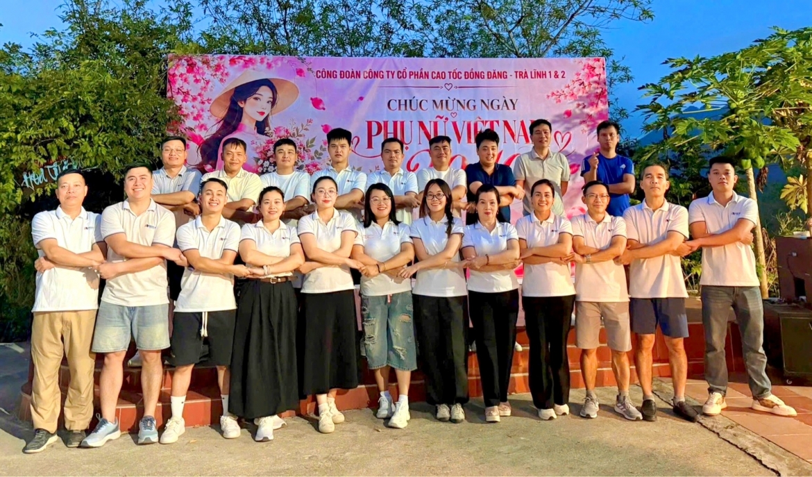 dau an nguoi phu nu Deo ca tren nhung cung duong que huong hinh anh 2