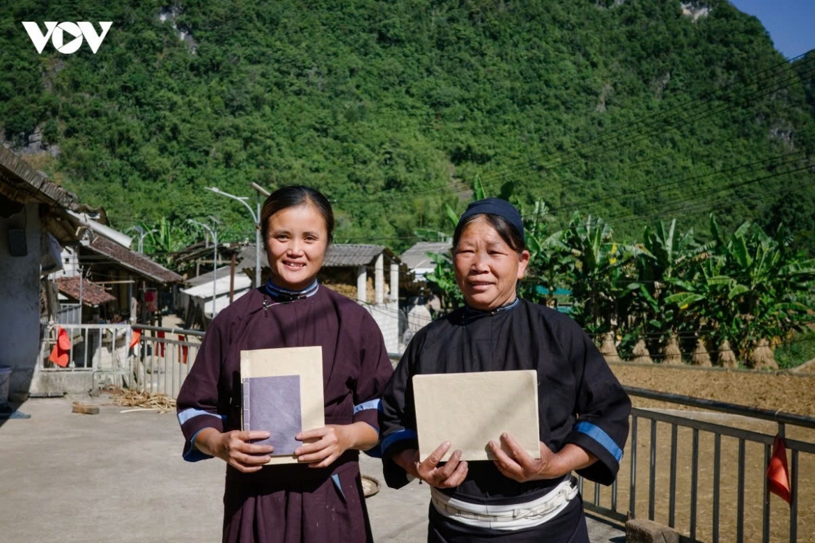 traditional paper-making craft of the nung an people in cao bang picture 18