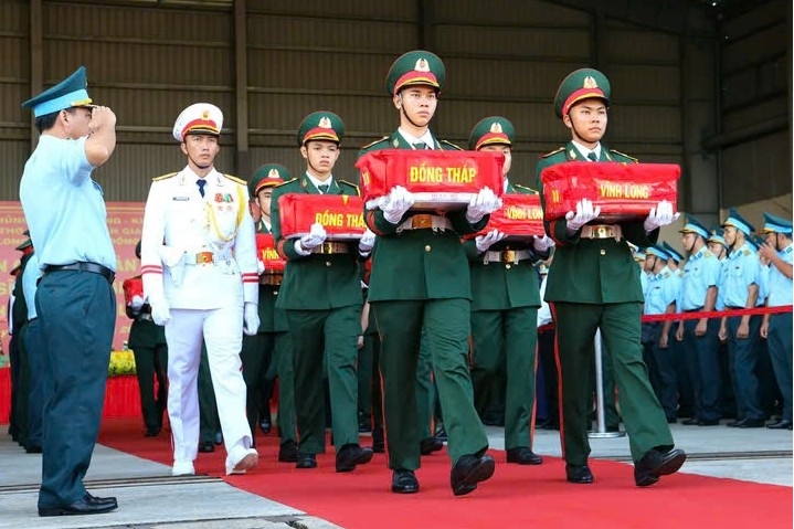 special flight brings 8,453 fallen soldiers biological samples to hanoi for dna testing picture 6