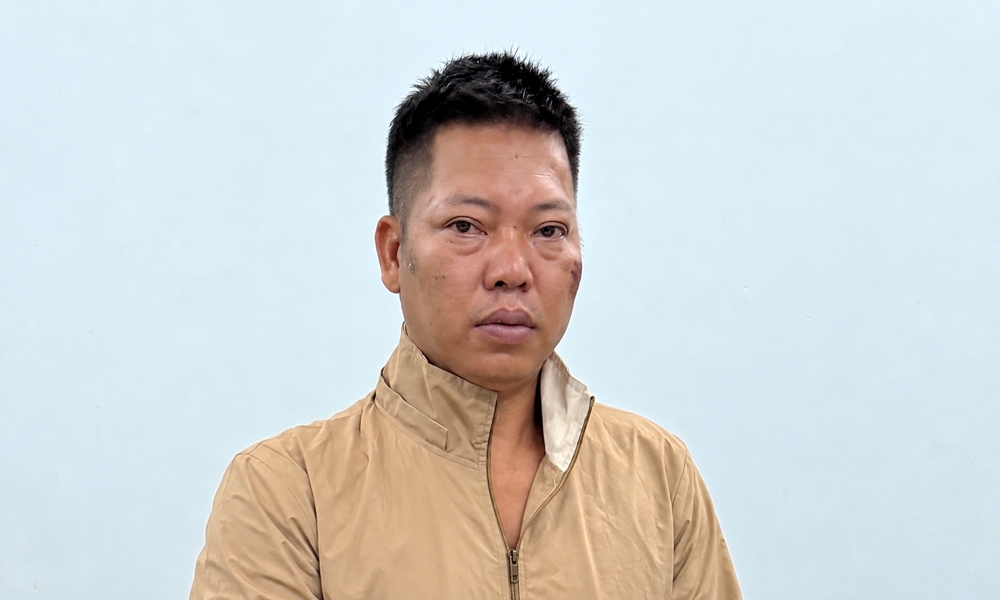 Bắc Ninh khởi tố người đàn ông say rượu đập phá kính 3 ô tô