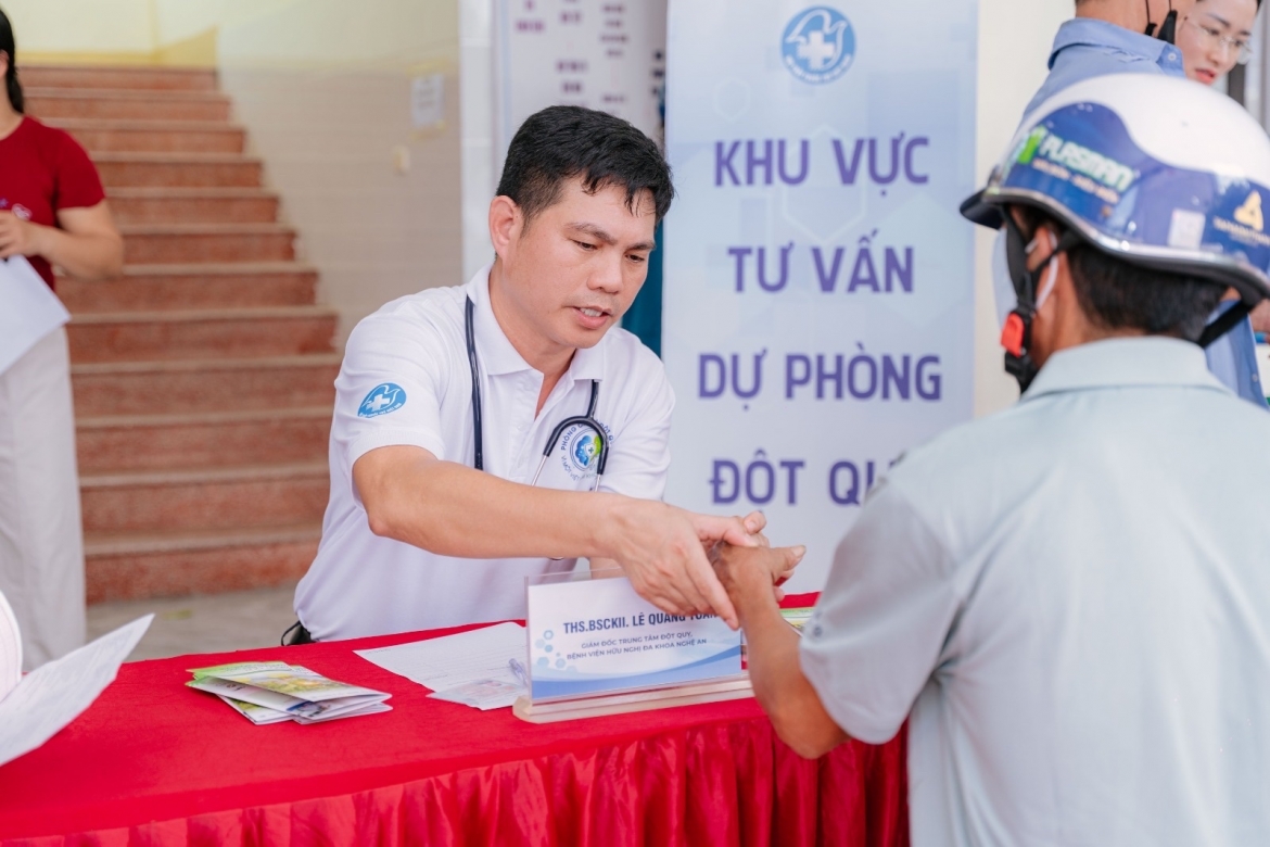 Mỗi năm Việt Nam có khoảng 200.000 ca đột quỵ mới, 167.000 người tử vong