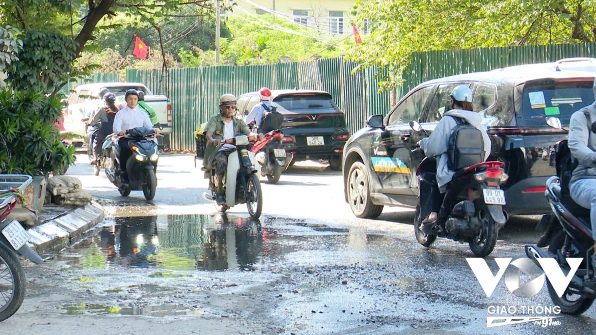 du an Duong noi Do Duc duc - me tri bao gio het nhech nhac va lui tien do hinh anh 3