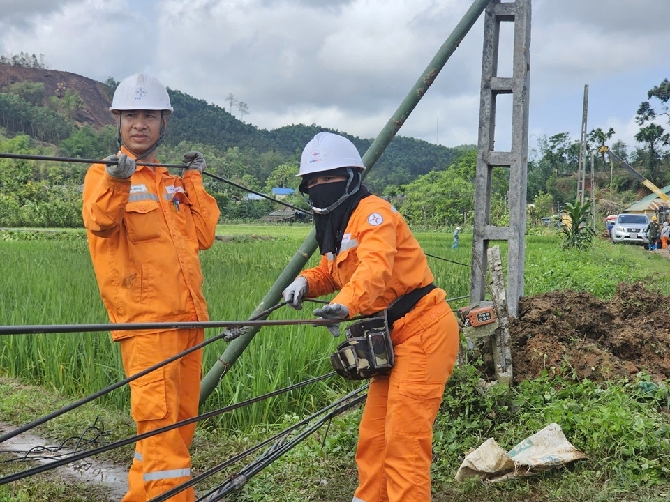 nu cong nhan evnnpc khong co nghe nao danh rieng cho nam gioi hinh anh 2