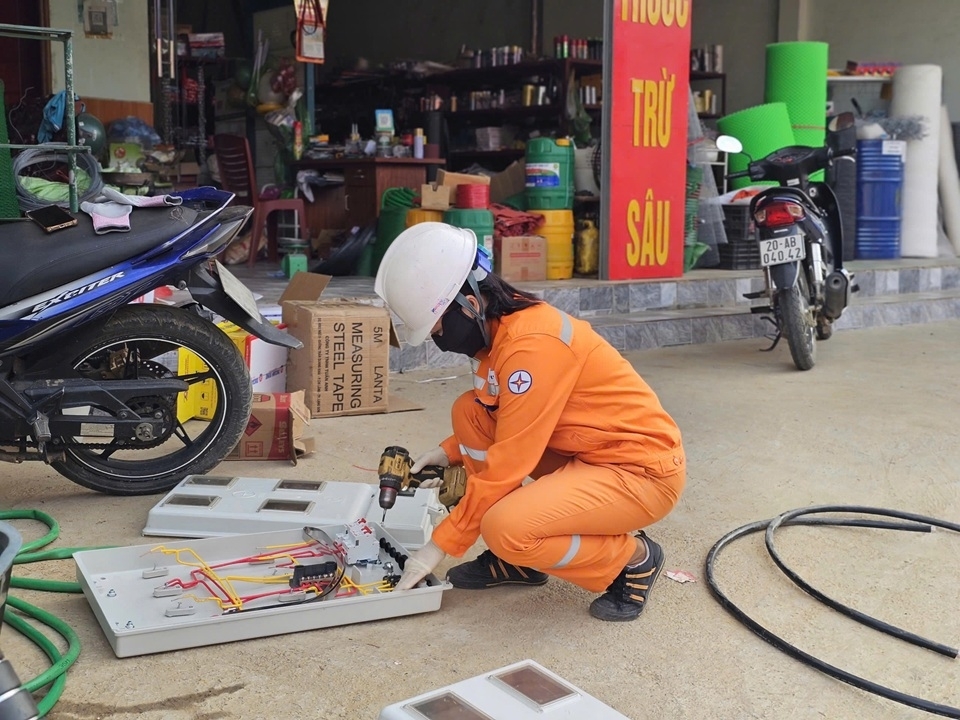 nu cong nhan evnnpc khong co nghe nao danh rieng cho nam gioi hinh anh 5