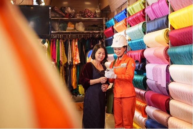 tong cong ty Dien luc tp ha noi tiep tuc day manh chuyen doi so hinh anh 1