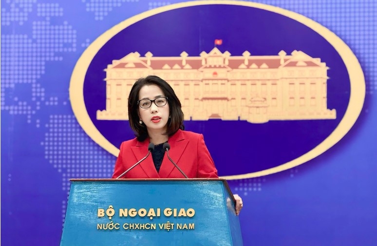 vietnam hails russia s visa-free policy for vietnamese citizens picture 1