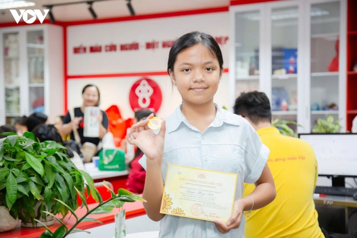 donated hair brings confidence and joy to children with cancer picture 2
