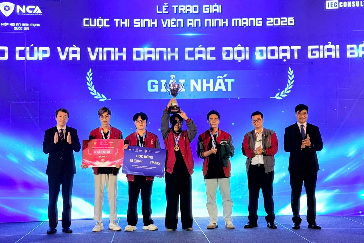 hoc vien buu chinh vien thong 2 nam lien tiep gianh cup sinh vien an ninh mang hinh anh 2