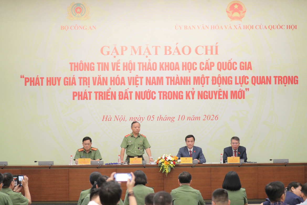 phat huy gia tri van hoa viet nam thanh dong luc quan trong phat trien dat nuoc hinh anh 1