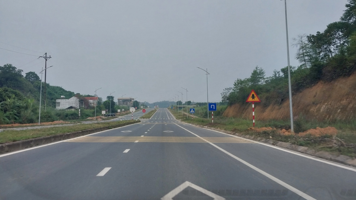 lao cai dung thu 3 ca nuoc ve ty le giai ngan dau tu cong hinh anh 2