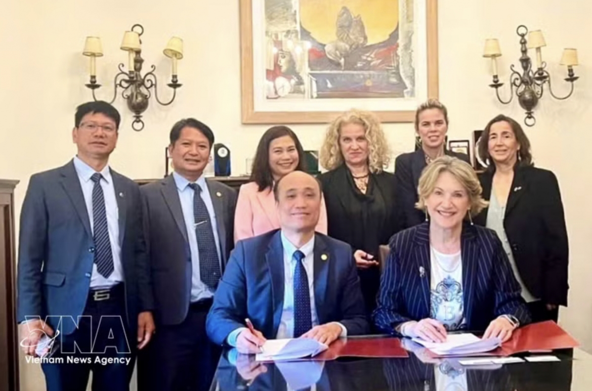 vietnam, greece boost cooperation in legal education, training picture 1