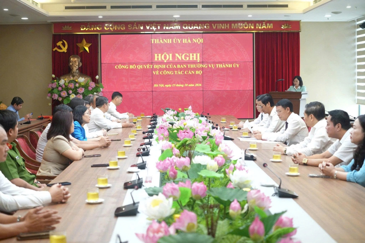 ha noi dieu dong, phan cong nhieu can bo lanh dao hinh anh 1