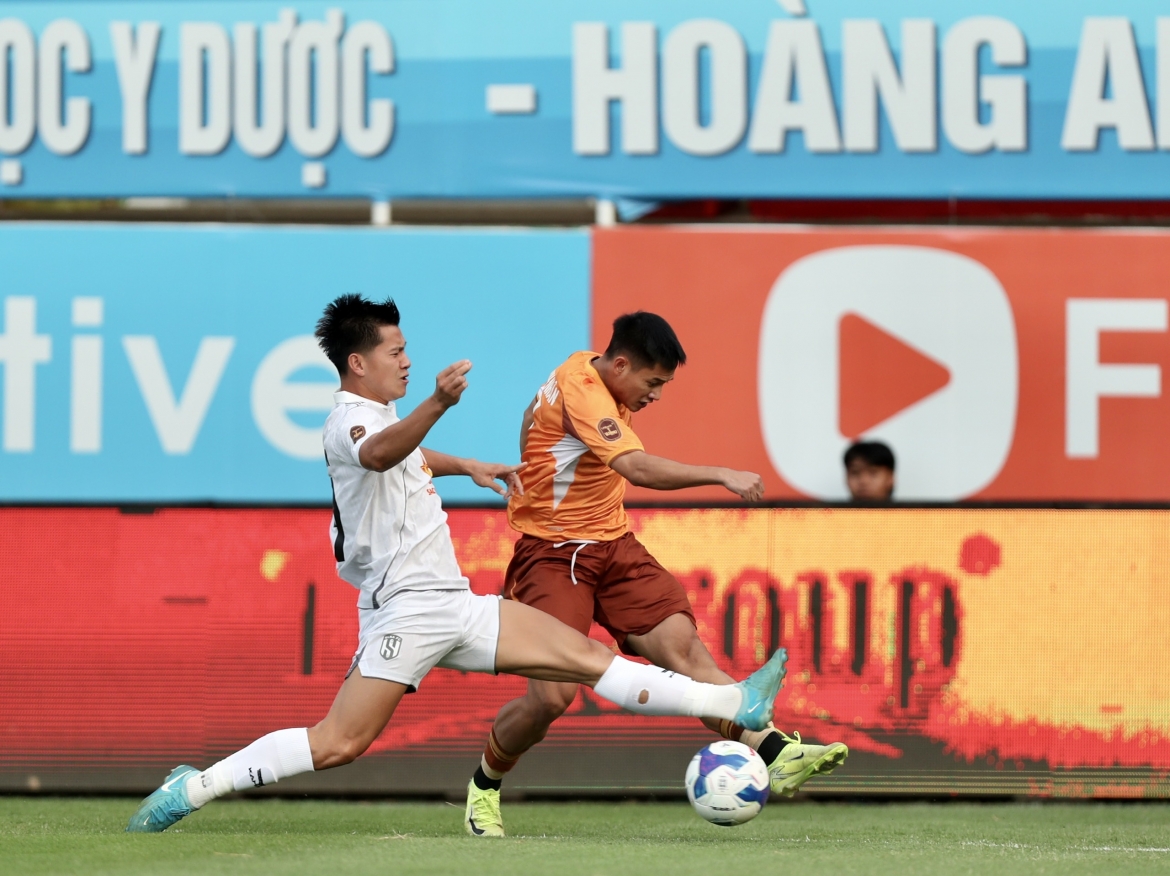 thang thuyet phuc hagl, slna tam chiem ngoi dau bang v-league 2026 2027 hinh anh 7