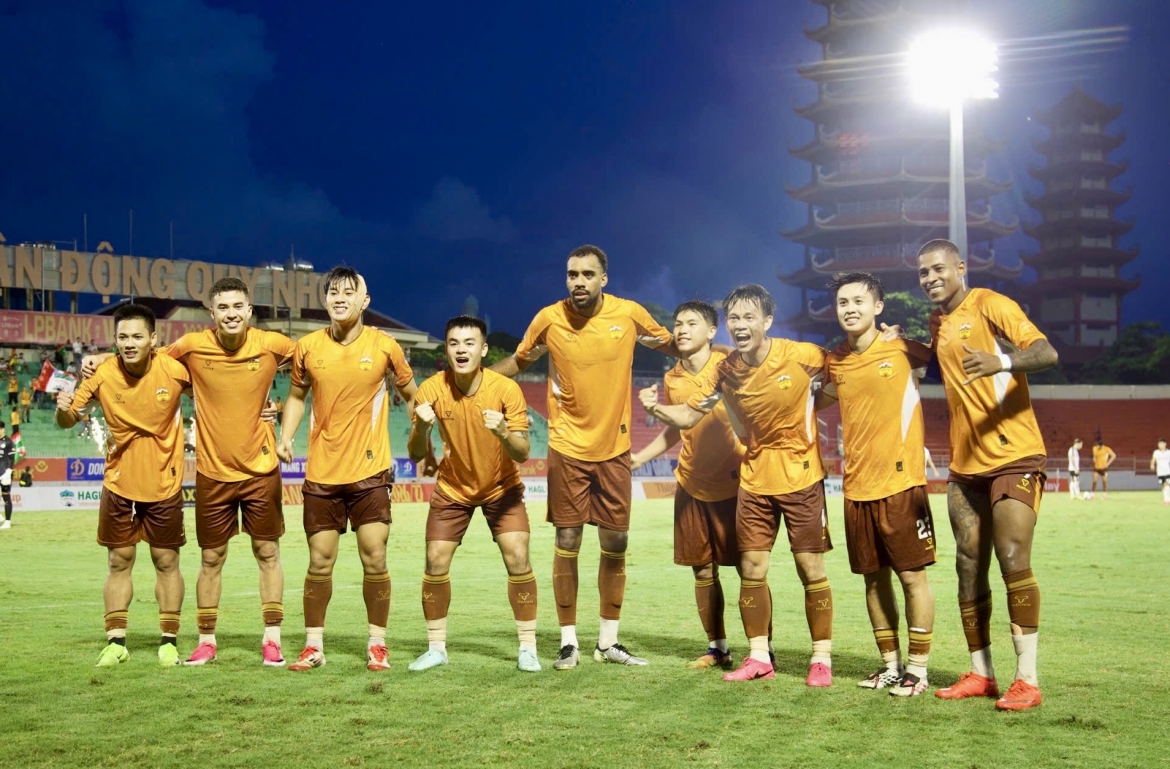 Doi hinh tieu bieu vong 3 v-league 2026 2027 dau an hagl, diem nhan ghe du bi hinh anh 1