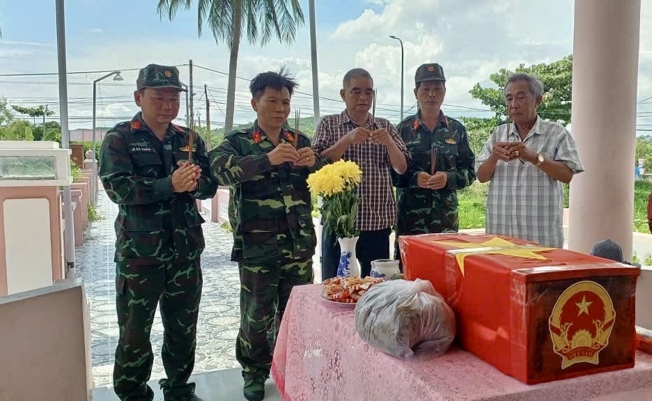 tu ky uc nhan chung 71 tuoi, tim thay hai cot liet si sau hon 60 nam o Dak lak hinh anh 4