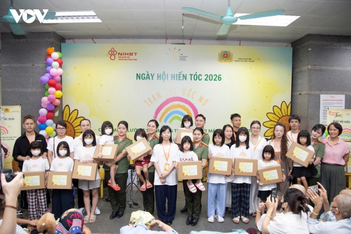 donated hair brings confidence and joy to children with cancer picture 1