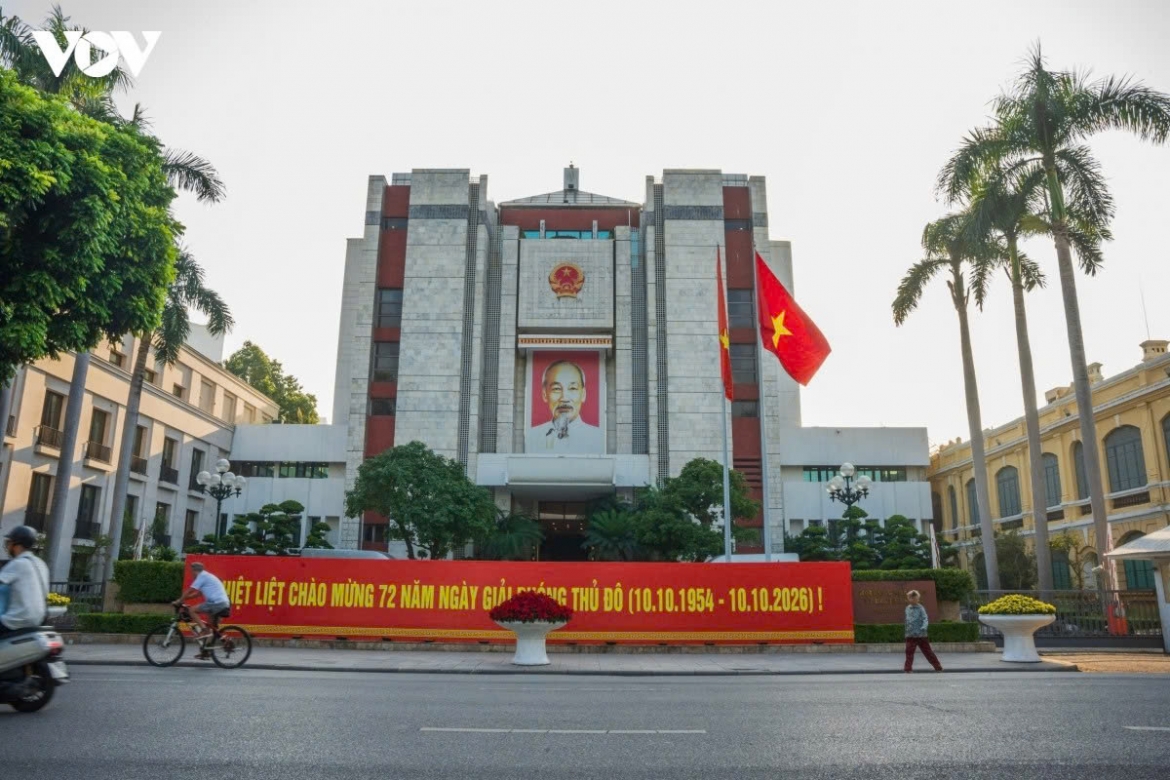 hanoi streets decked out for 72nd anniversary of liberation day picture 1
