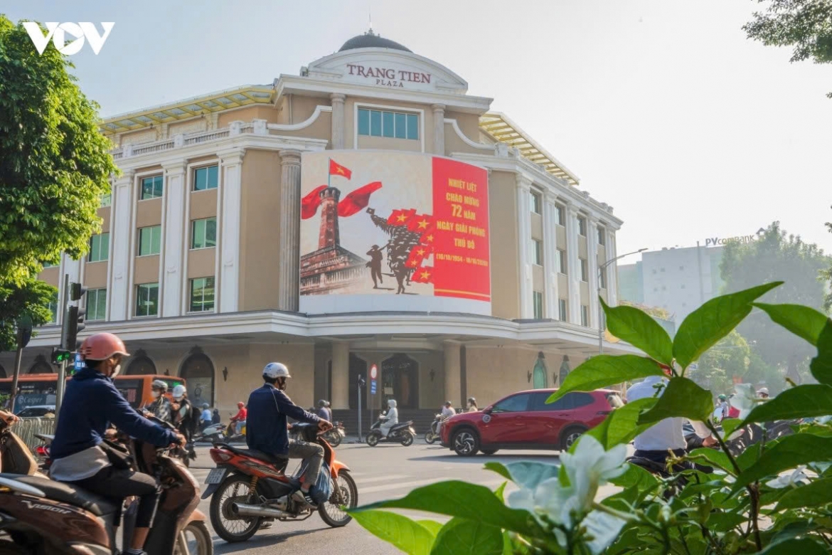 hanoi streets decked out for 72nd anniversary of liberation day picture 7