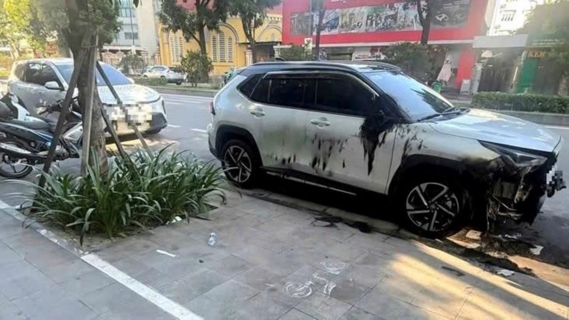 Huế xác định nghi phạm đốt ô tô, làm hư hỏng 2 phương tiện trên đường Hà Nội