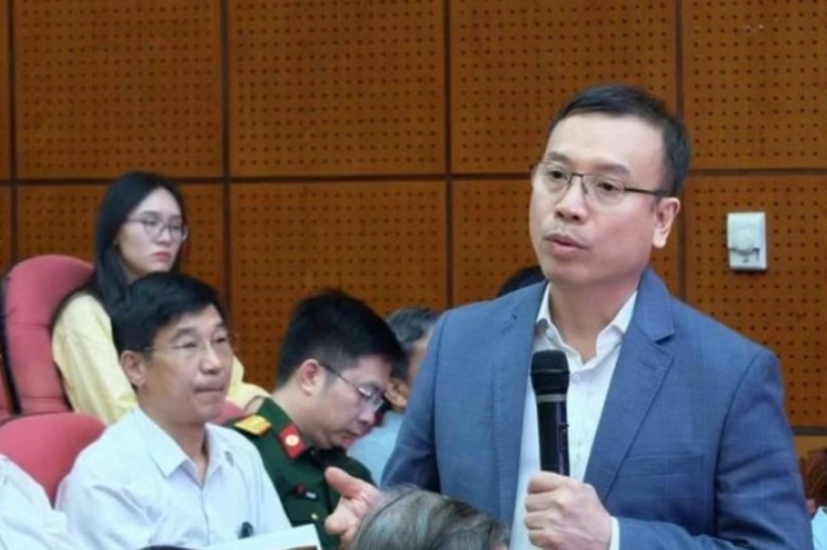 who noi gi ve de xuat hien mo, tang o nguoi duoi 18 tuoi hinh anh 2