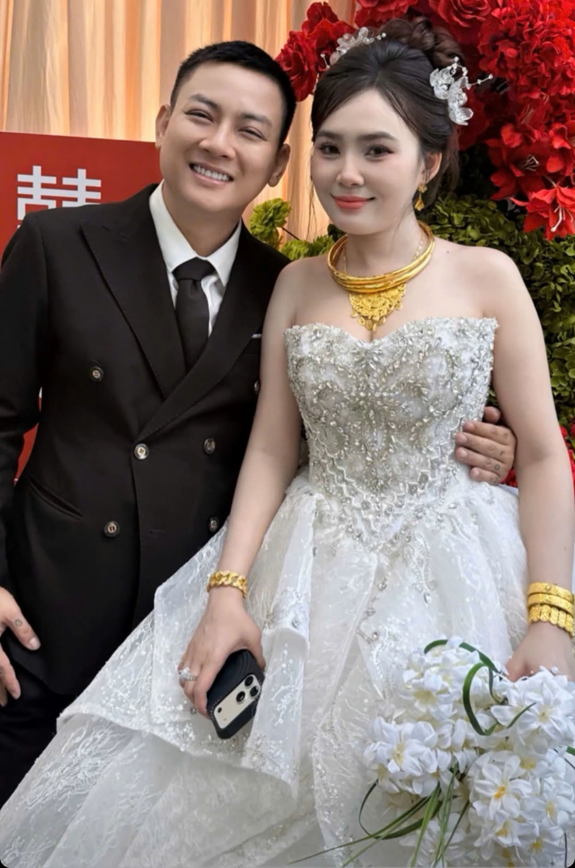 sao viet 5-10 quang thang, Do duy nam doi mua di tang banh mi que hinh anh 2