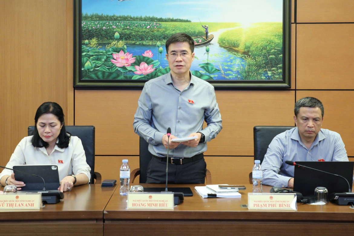 Dbqh de xuat luat hoa viec hoan doi ngay nghi le, de xuat nghi them ngay 27 7 hinh anh 1