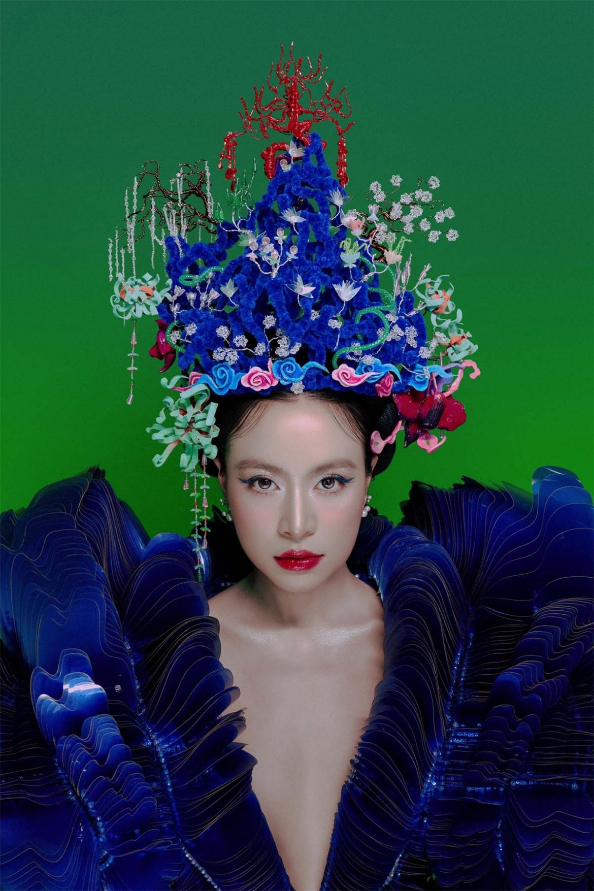 sao viet 16-10 hoang thuy linh tro lai voi mv thay dui hinh anh 1