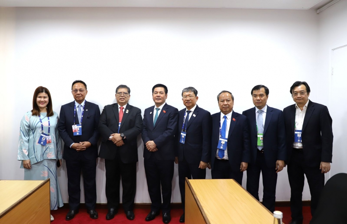 pho chu tich quoc hoi nguyen hong dien tham du Dai hoi dong ipu-153 tai tanzania hinh anh 3